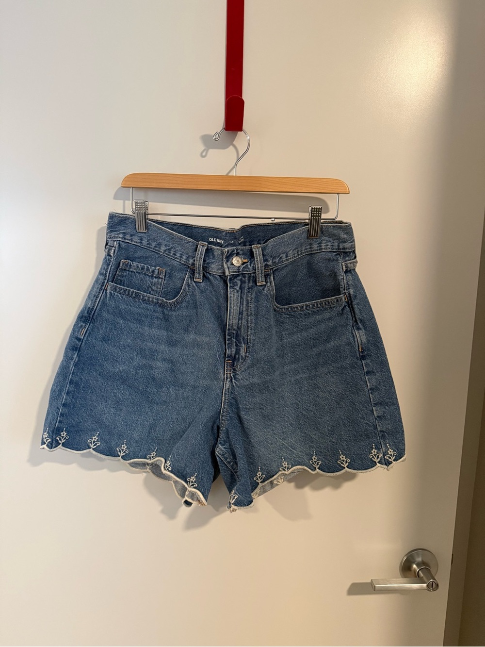 Old Navy Blue Denim Scalloped-Hem Jean Shorts